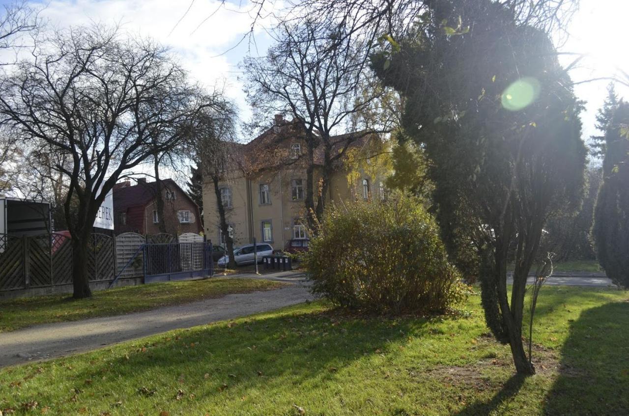 Dom Otwarty Daire Jelenia Gora Dış mekan fotoğraf