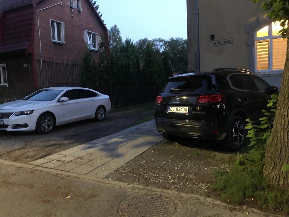 Dom Otwarty Daire Jelenia Gora Dış mekan fotoğraf